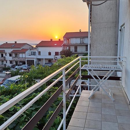 Apartments With A Parking Space Crikvenica - 5553 Exterior photo