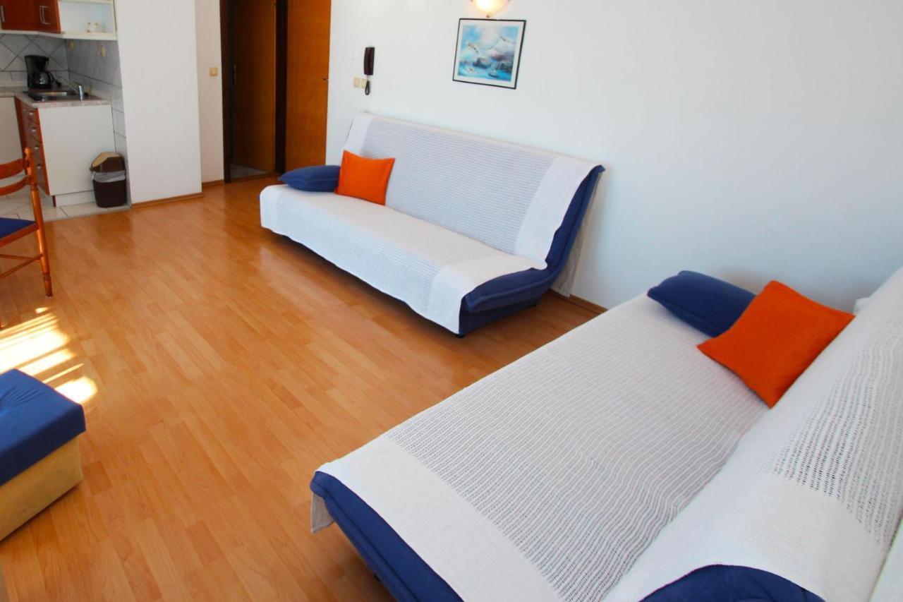 Apartments With A Parking Space Crikvenica - 5553 Exterior photo